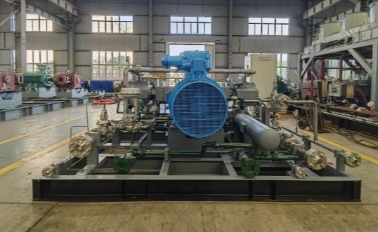 Small Capacity Hydrogen Piston Compressor Skid - Image 3